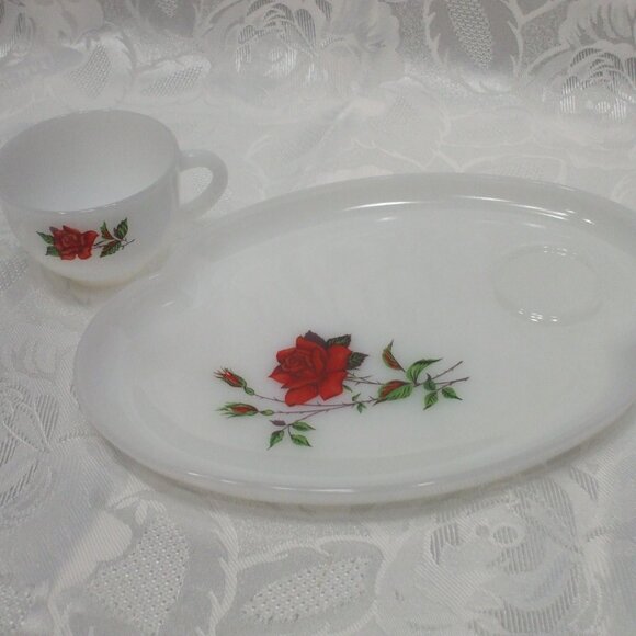 Roses 2 Pc Tea Cup And Snack Plate - Picture 7 of 8